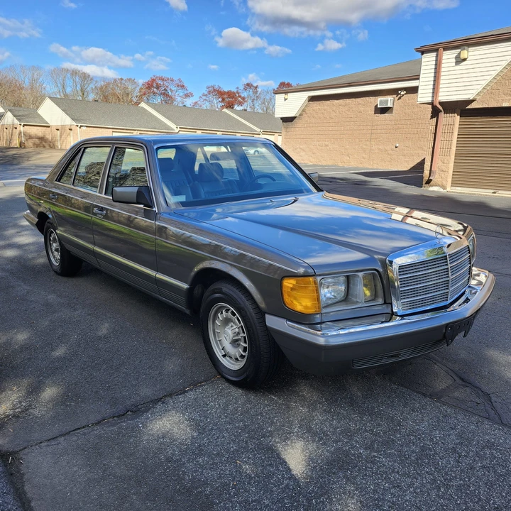 1985 Mercedes-Benz W126 S-Class Sedan - Image 6 of 31