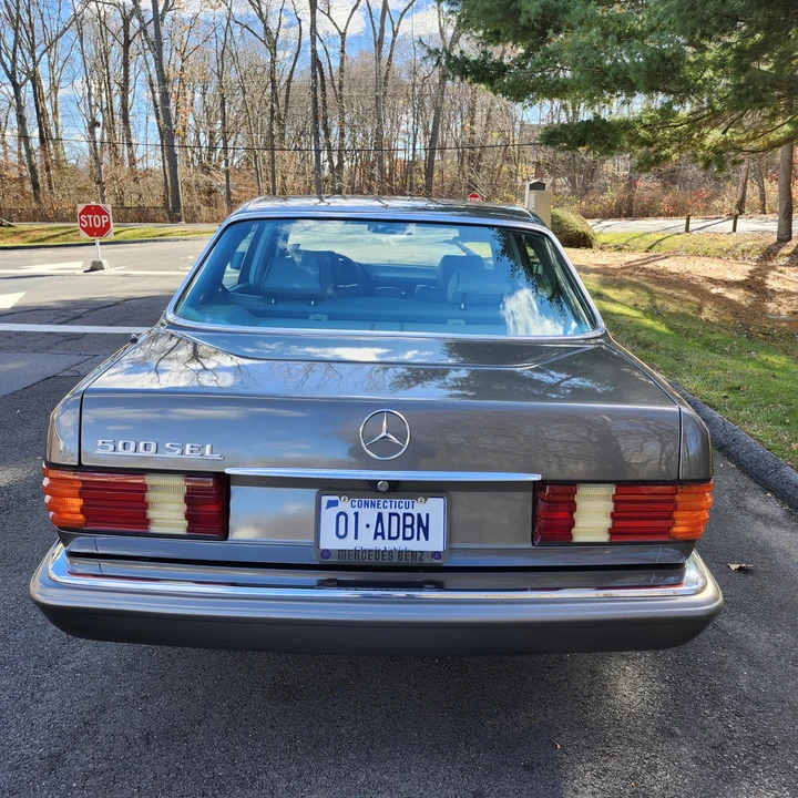 1985 Mercedes-Benz W126 S-Class Sedan - Image 10 of 31
