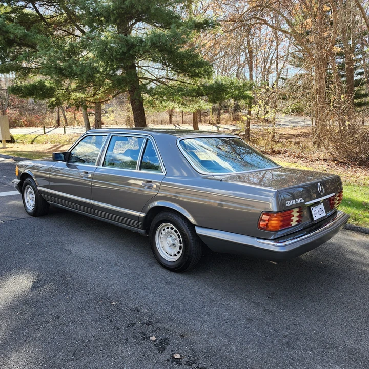 1985 Mercedes-Benz W126 S-Class Sedan - Image 15 of 31