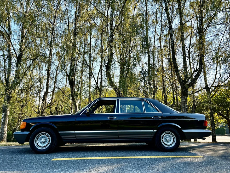 1985 Mercedes-Benz W126 S-Class Sedan - Image 12 of 31