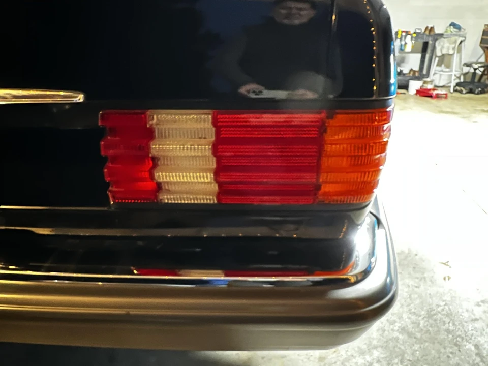1985 Mercedes-Benz W126 S-Class Sedan - Image 30 of 31