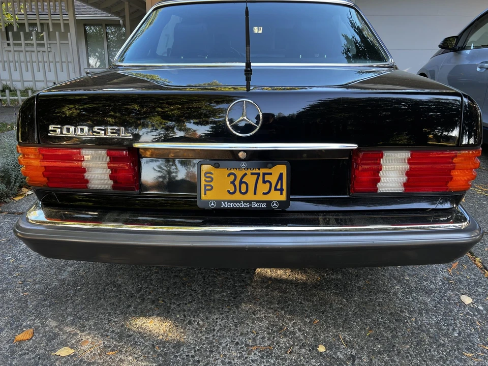 1985 Mercedes-Benz W126 S-Class Sedan - Image 16 of 31