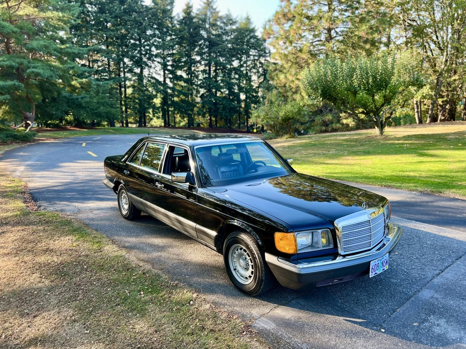 1985 Mercedes-Benz W126 S-Class Sedan - Image 17 of 31