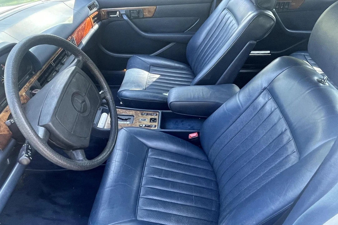 1985 Mercedes-Benz W126 S-Class Sedan - Image 30 of 31