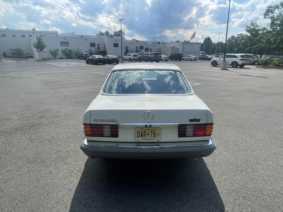 1985 Mercedes-Benz W126 S-Class Sedan - Image 11 of 31