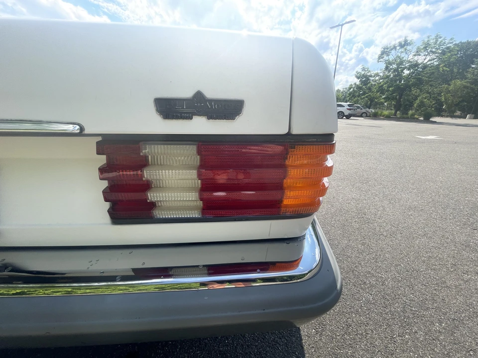 1985 Mercedes-Benz W126 S-Class Sedan - Image 25 of 31