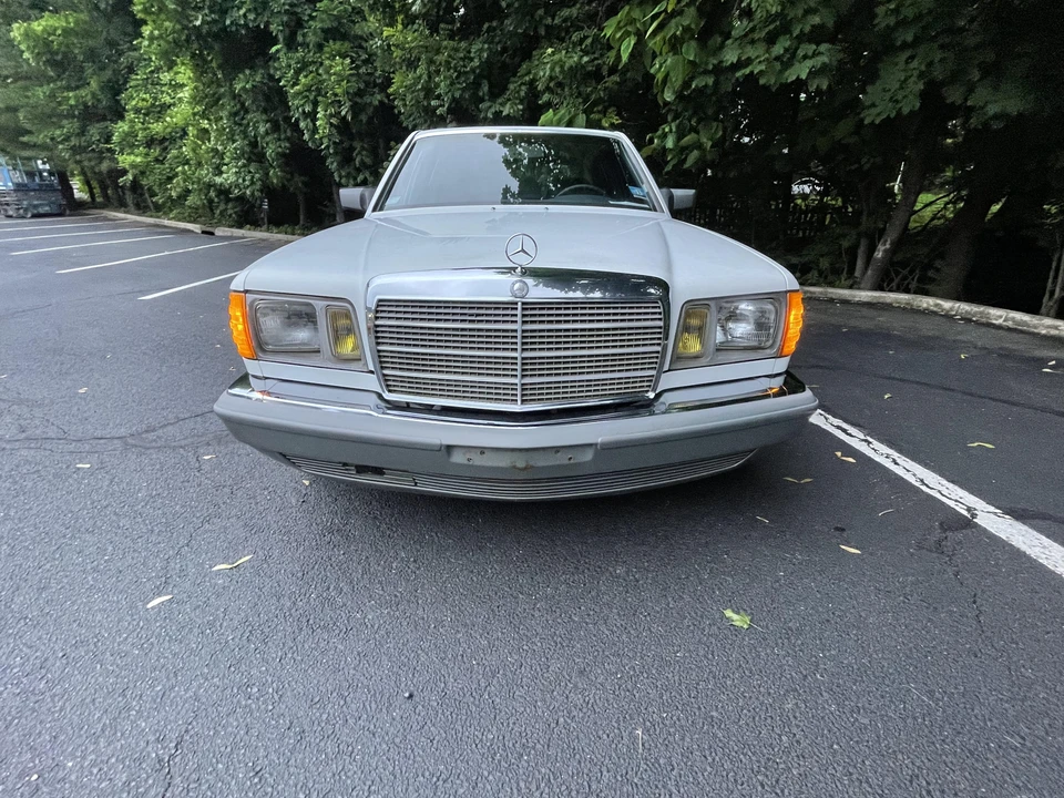 1985 Mercedes-Benz W126 S-Class Sedan - Image 6 of 31