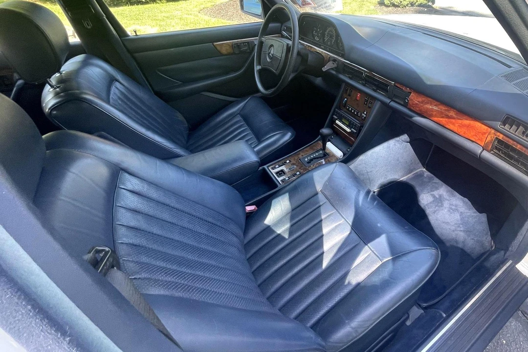 1985 Mercedes-Benz W126 S-Class Sedan - Image 31 of 31