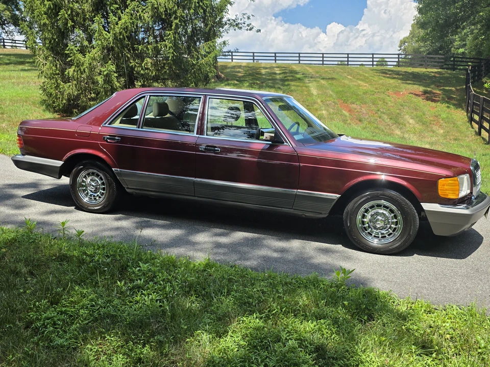 1985 Mercedes-Benz W126 S-Class Sedan - Image 6 of 31