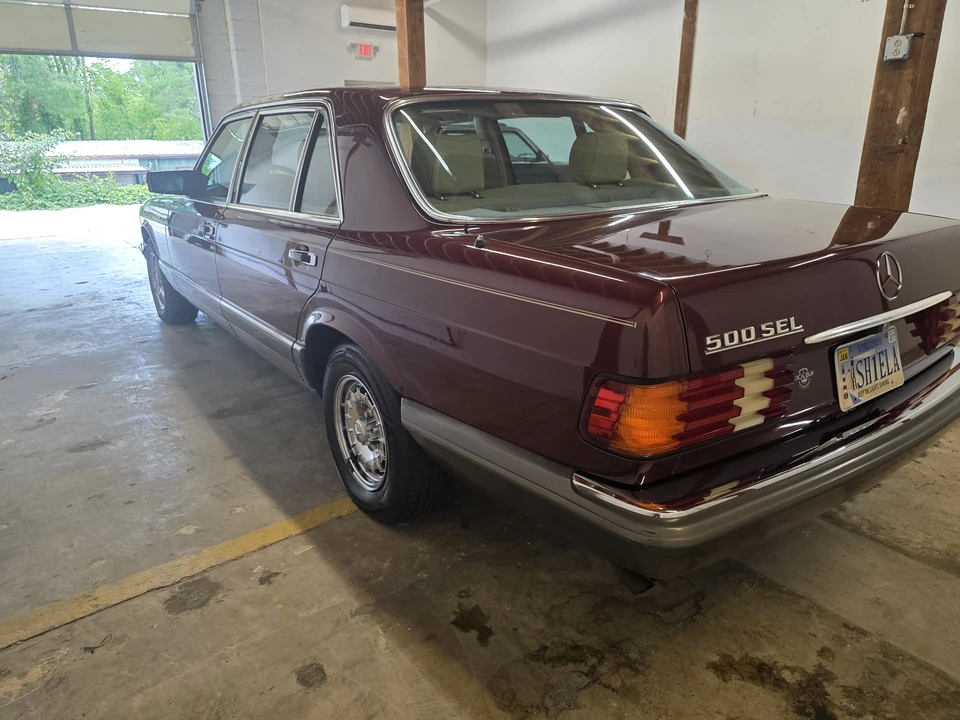1985 Mercedes-Benz W126 S-Class Sedan - Image 22 of 31