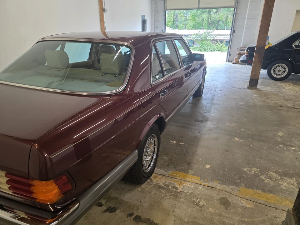 1985 Mercedes-Benz W126 S-Class Sedan - Image 24 of 31