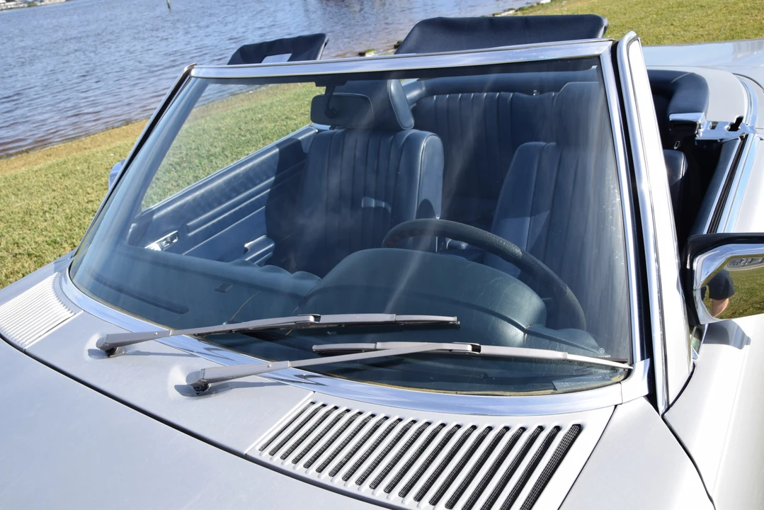 1985 Mercedes-Benz R107 SL-Class - Image 13 of 31