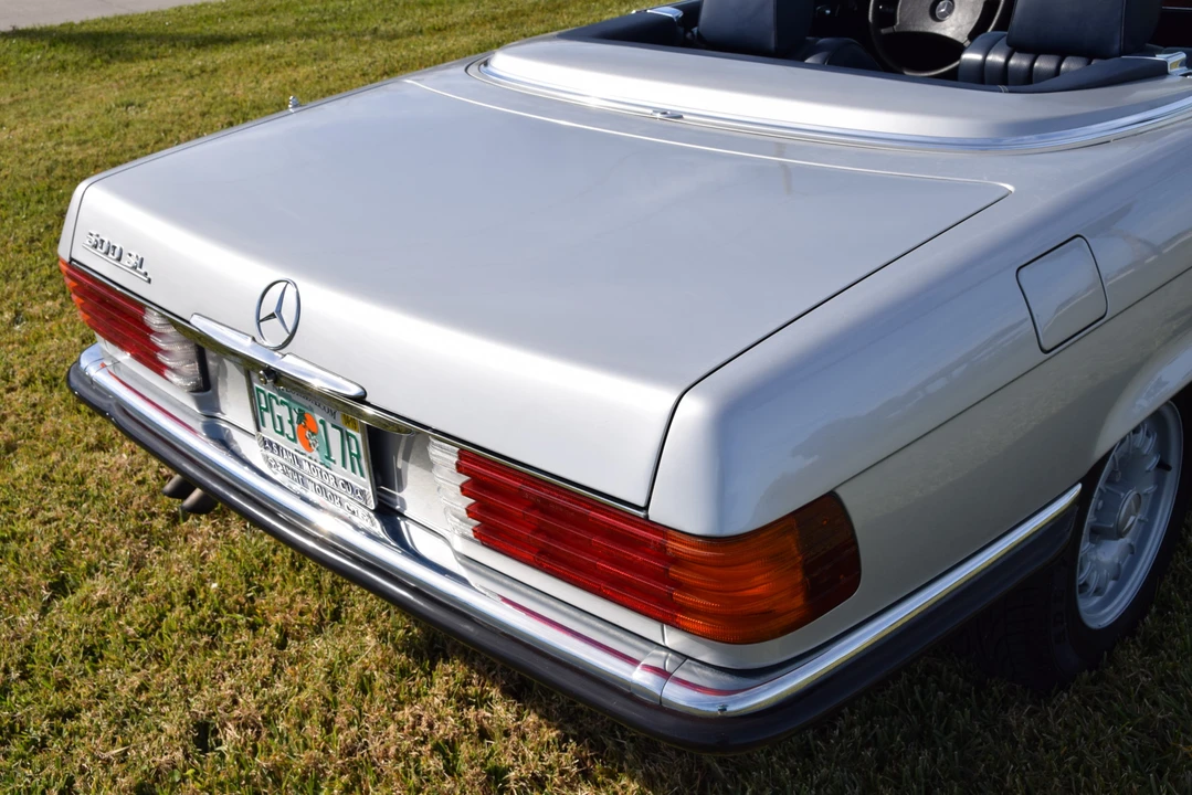 1985 Mercedes-Benz R107 SL-Class - Image 11 of 31