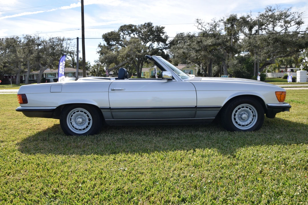 1985 Mercedes-Benz R107 SL-Class - Image 4 of 31