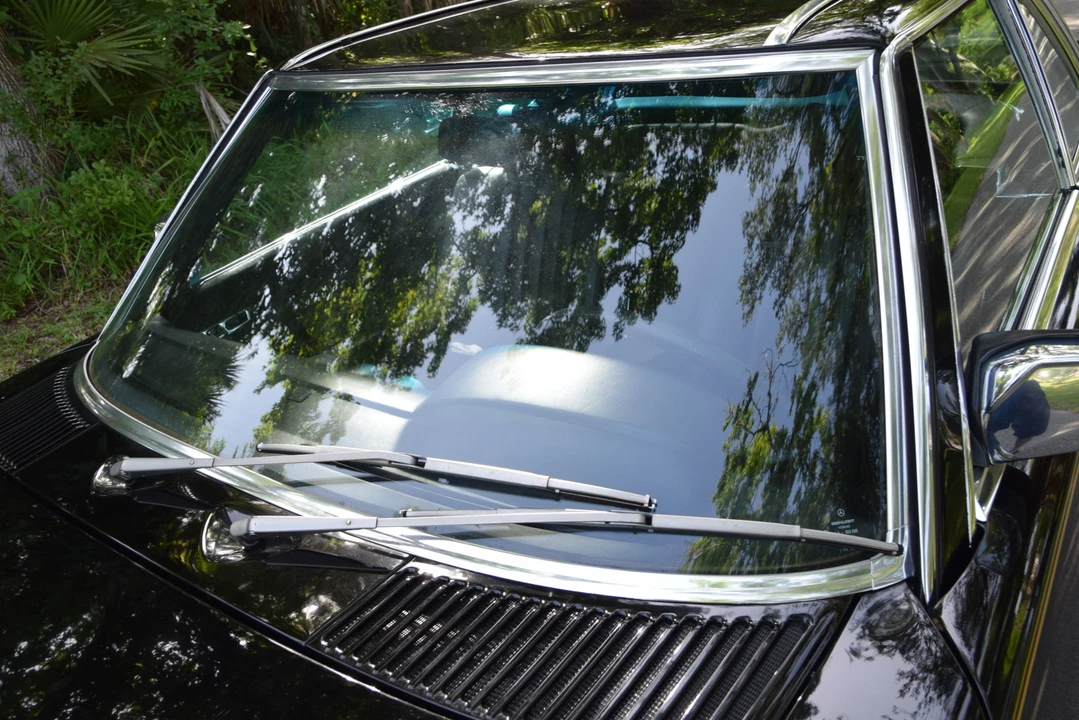 1985 Mercedes-Benz R107 SL-Class - Image 14 of 31