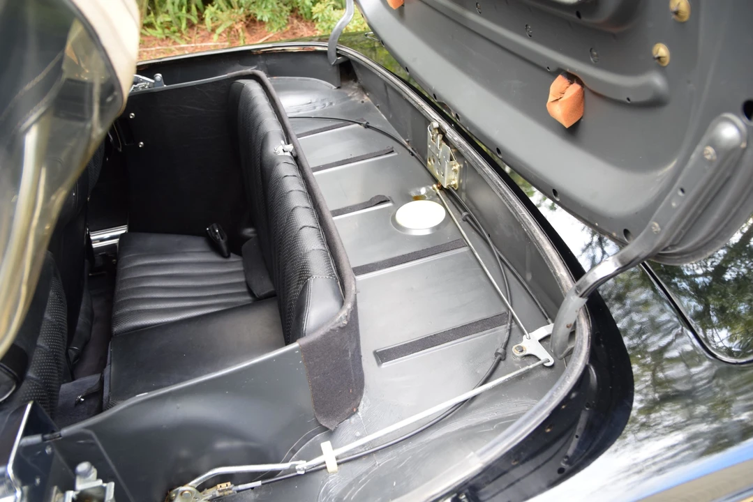 1985 Mercedes-Benz R107 SL-Class - Image 28 of 31