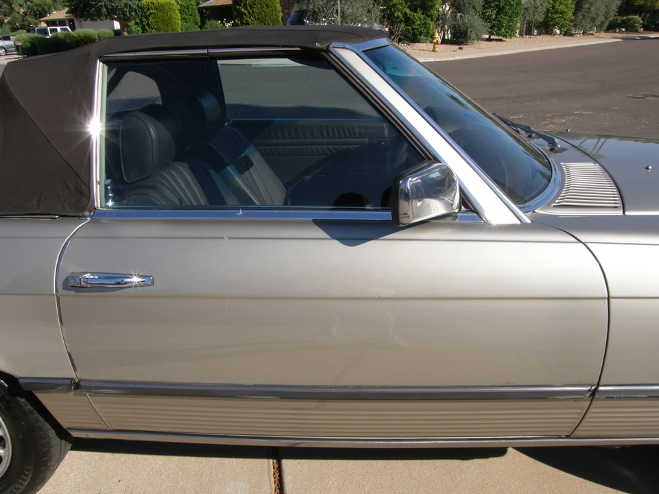 1985 Mercedes-Benz R107 SL-Class - Image 24 of 31