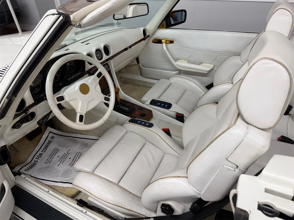 1985 Mercedes-Benz R107 SL-Class - Image 17 of 31