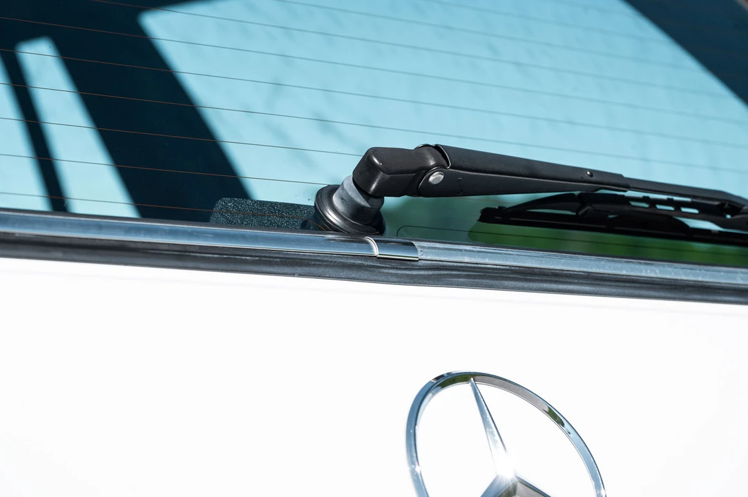 1985 Mercedes-Benz W124 E-Class - Image 16 of 31