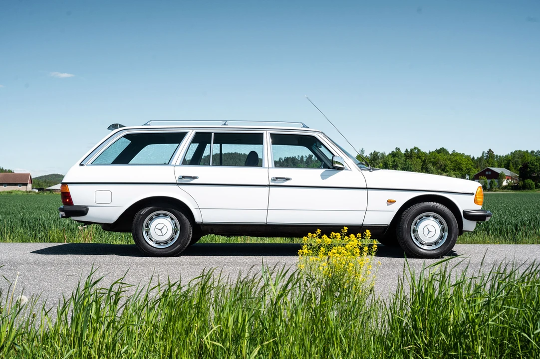 1985 Mercedes-Benz W124 E-Class - Image 4 of 31