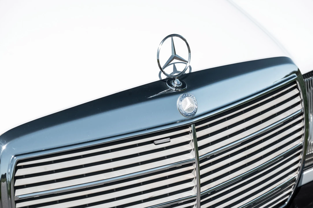 1985 Mercedes-Benz W124 E-Class - Image 29 of 31