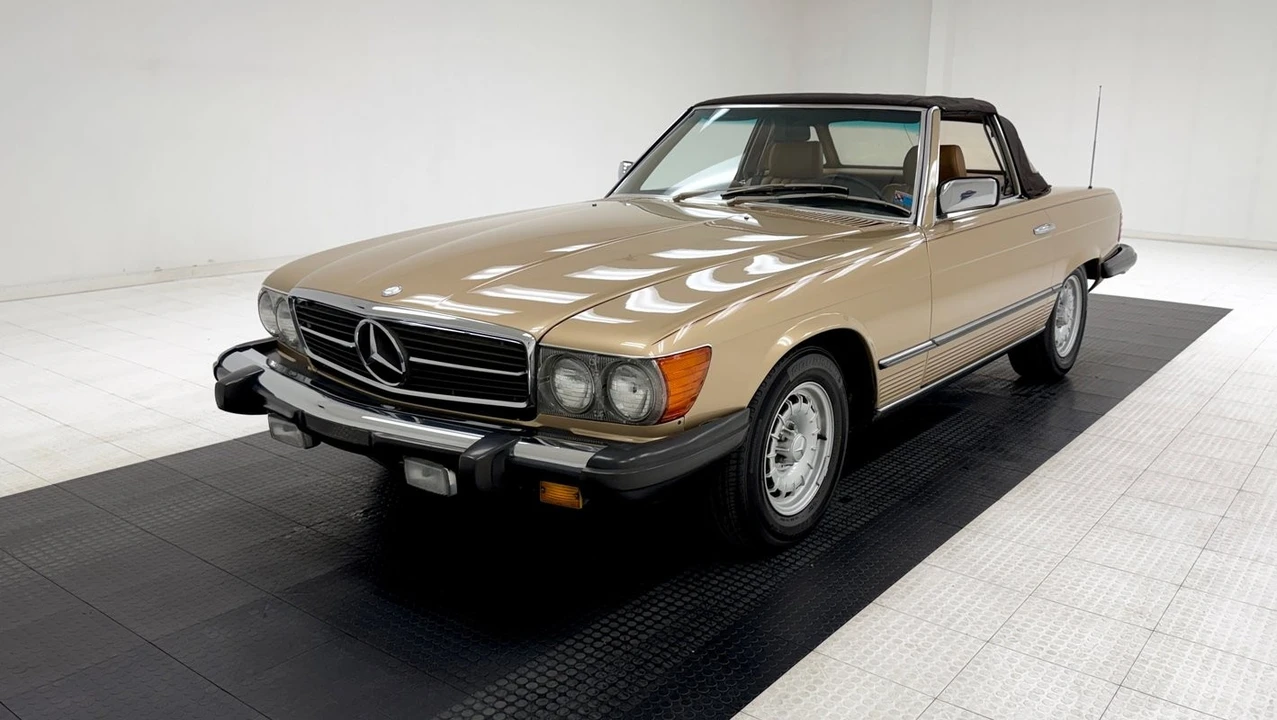 1985 Mercedes-Benz R107 SL-Class - Image 2 of 31