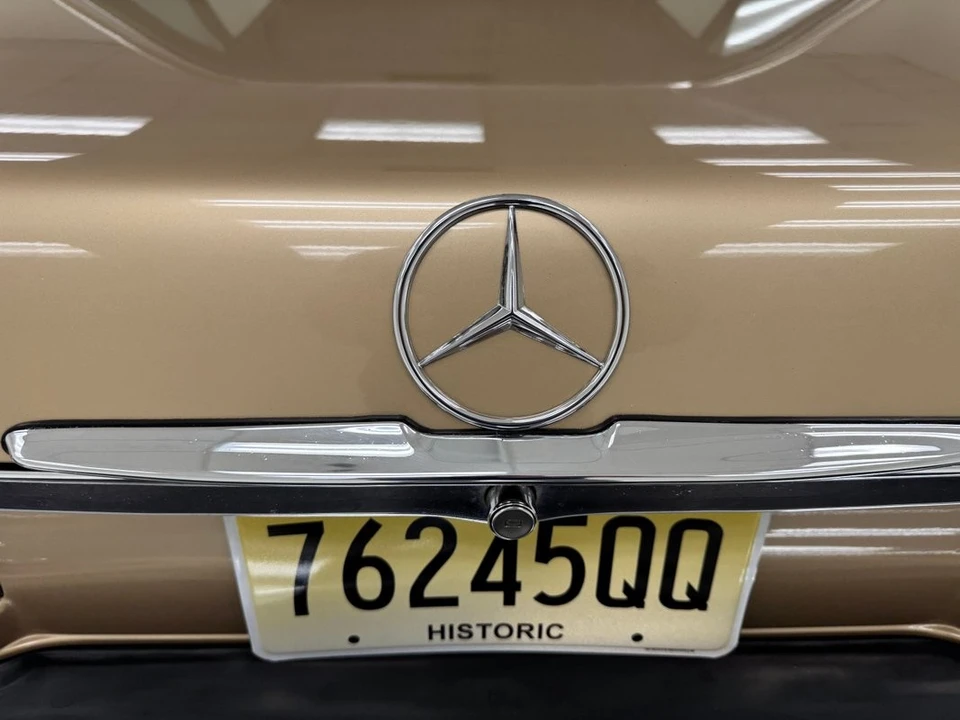 1985 Mercedes-Benz R107 SL-Class - Image 28 of 31