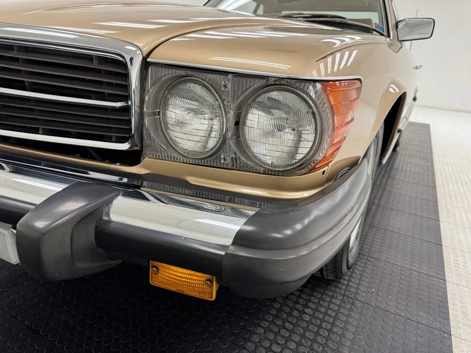 1985 Mercedes-Benz R107 SL-Class - Image 17 of 31