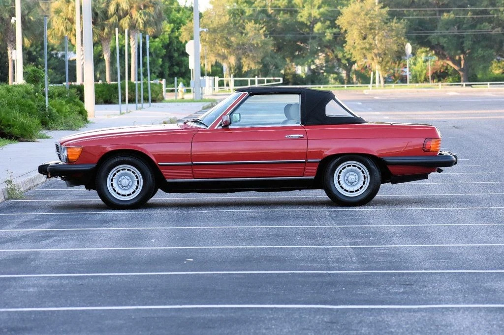 1985 Mercedes-Benz R107 SL-Class - Image 17 of 31