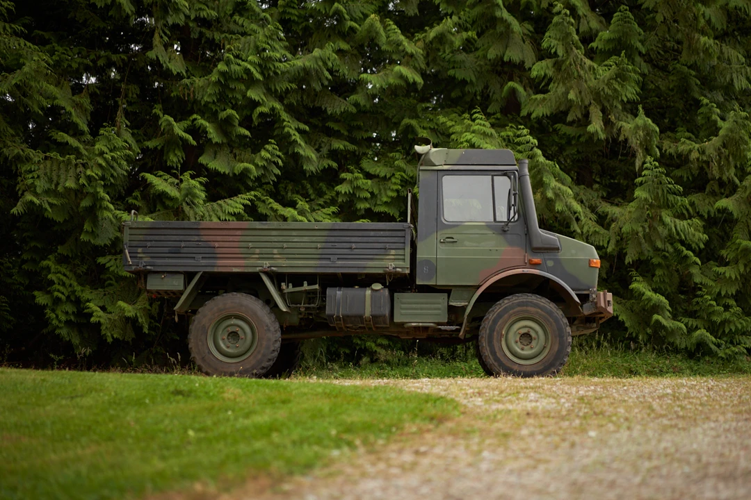 1985 Mercedes-Benz Unimog - Image 30 of 31