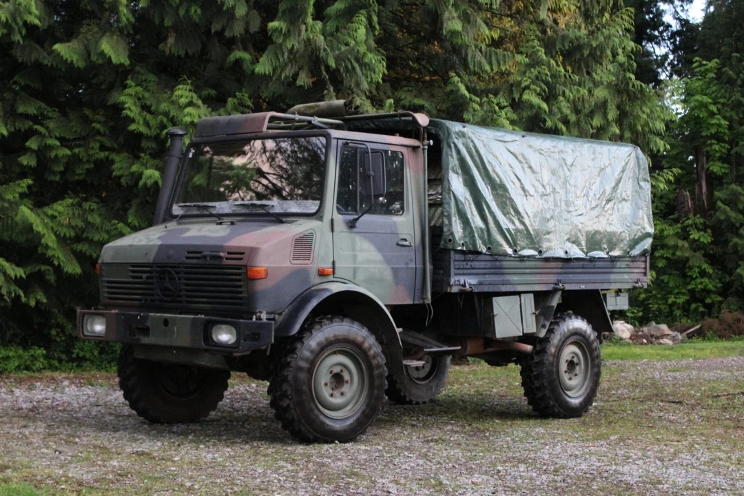 1985 Mercedes-Benz Unimog - Image 12 of 31