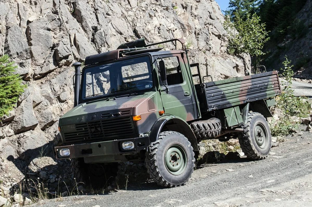 1985 Mercedes-Benz Unimog - Image 9 of 31