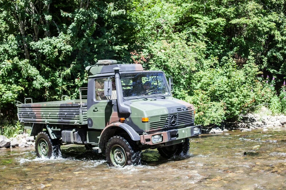 1985 Mercedes-Benz Unimog - Image 4 of 31