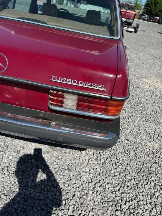 1985 Mercedes-Benz W124 E-Class - Image 8 of 8