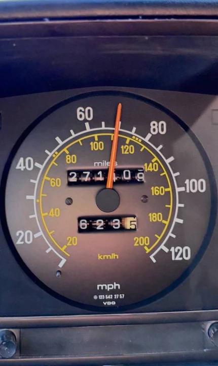 1985 Mercedes-Benz E-Class - Image 3 of 18