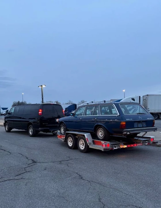1985 Mercedes-Benz E-Class - Image 14 of 18