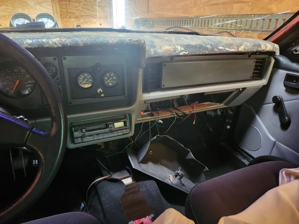 1985 Mercury Capri - Image 16 of 21