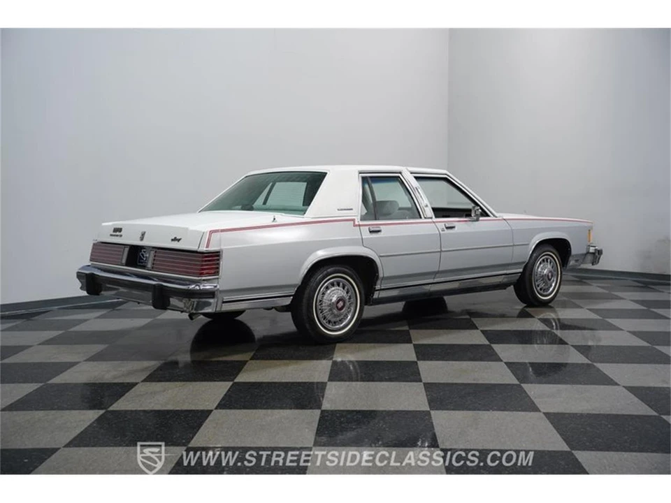 1985 Mercury Grand Marquis - Image 11 of 31