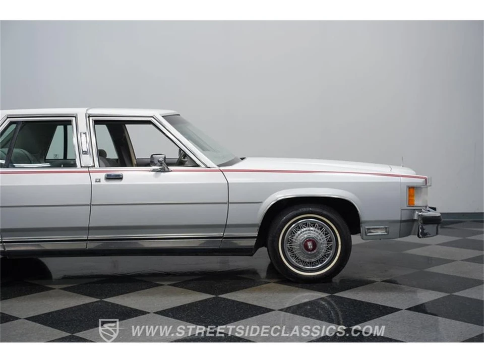 1985 Mercury Grand Marquis - Image 28 of 31