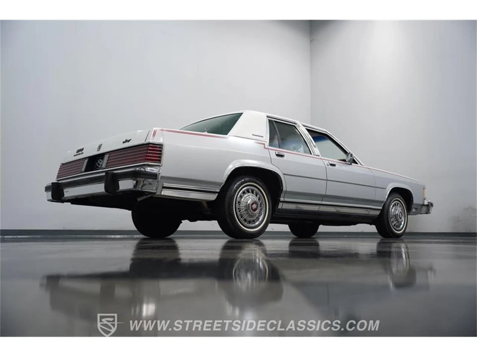 1985 Mercury Grand Marquis - Image 25 of 31