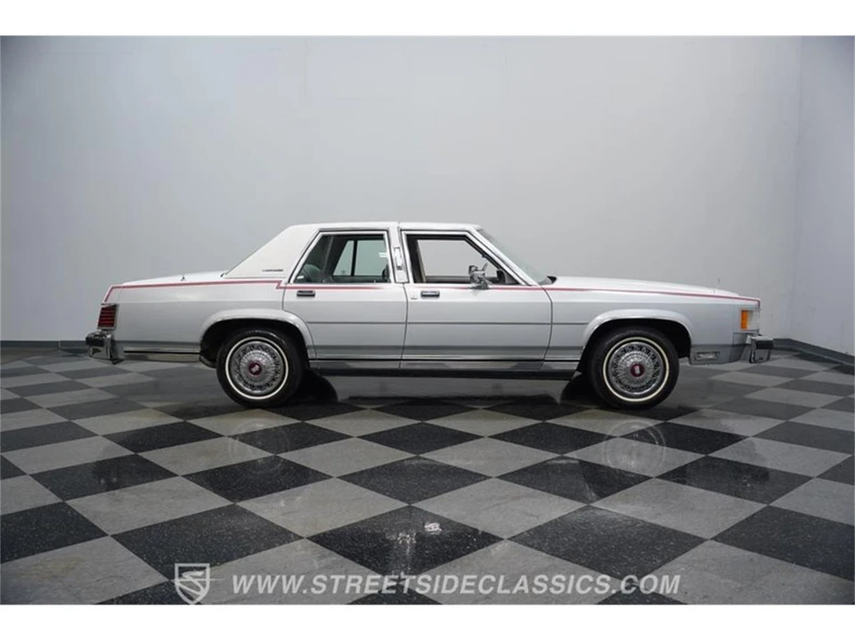 1985 Mercury Grand Marquis - Image 13 of 31