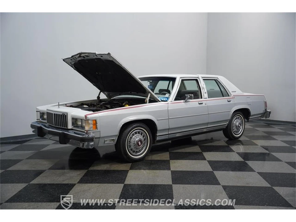 1985 Mercury Grand Marquis - Image 29 of 31