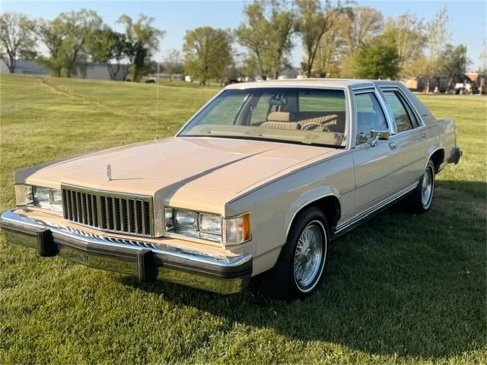 1985 Mercury Grand Marquis - Image 12 of 30