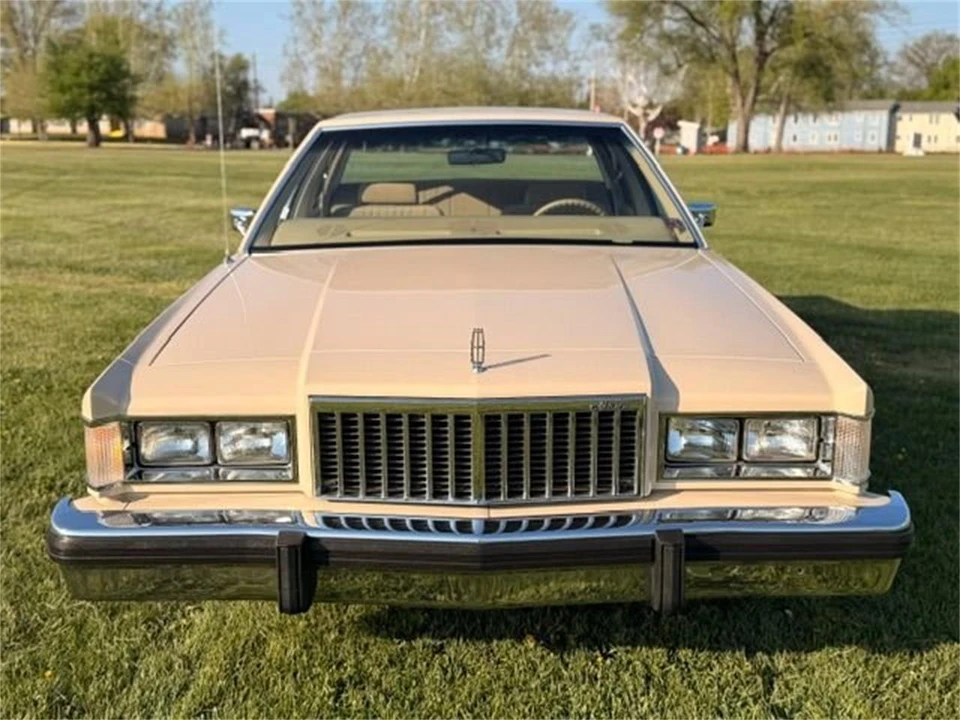 1985 Mercury Grand Marquis - Image 11 of 30