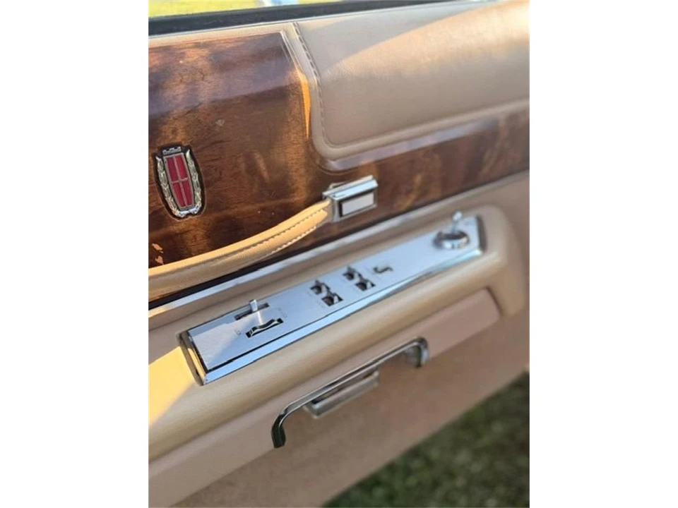 1985 Mercury Grand Marquis - Image 18 of 30