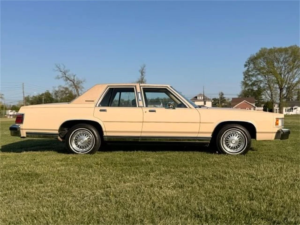 1985 Mercury Grand Marquis - Image 8 of 30