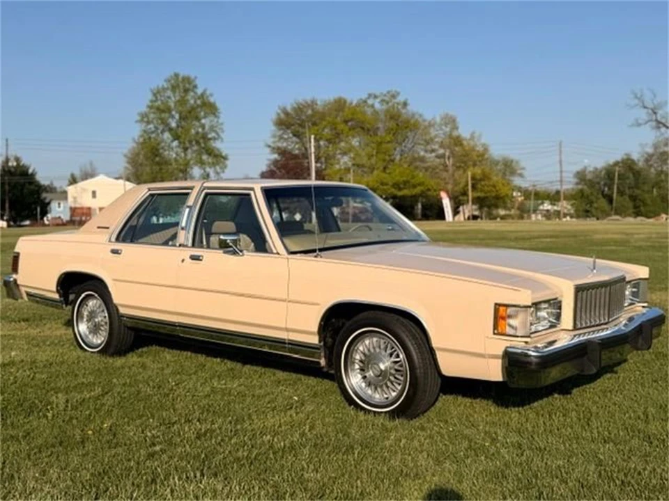 1985 Mercury Grand Marquis - Image 9 of 30