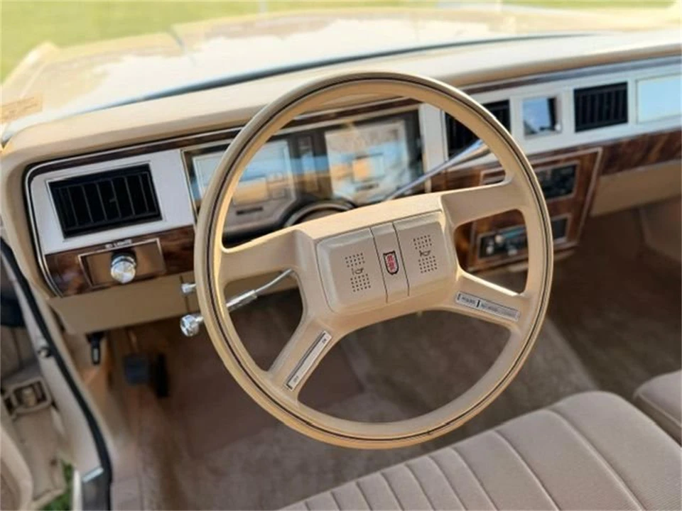 1985 Mercury Grand Marquis - Image 19 of 30