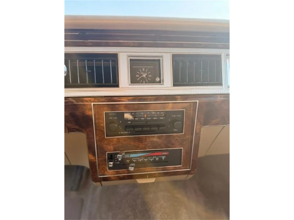 1985 Mercury Grand Marquis - Image 22 of 30