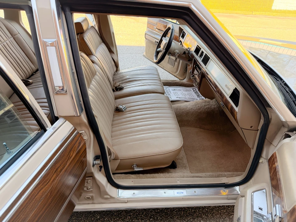 1985 Mercury Marquis - Image 21 of 21